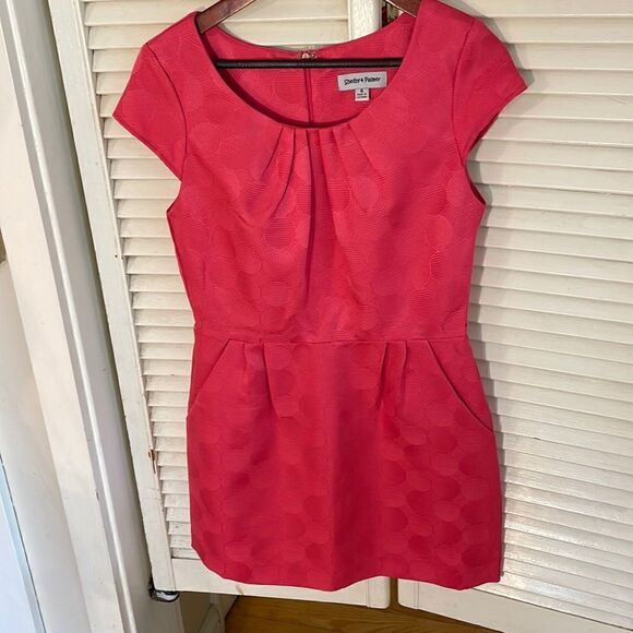 Shelby & Palmer Mini Dress 👗. - Picture 1 of 15